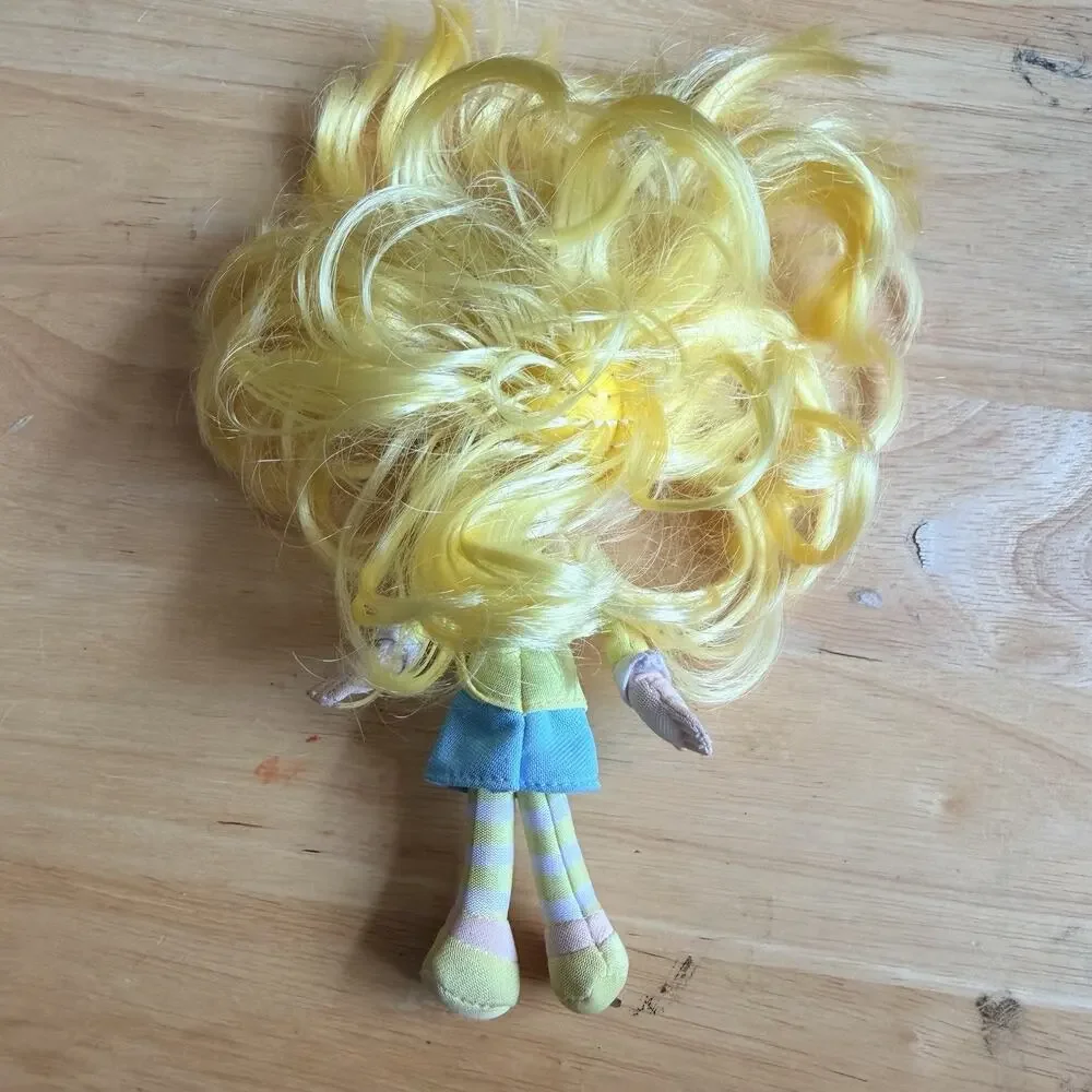 Hasbro tcfc strawberry